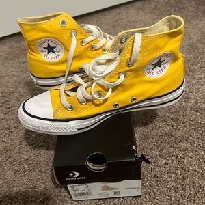 Hightop Chuck Taylor’s Converse